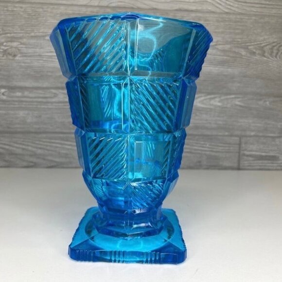 MCM Heavy Blue Glass Pedestal Vase - Picture 9 of 10